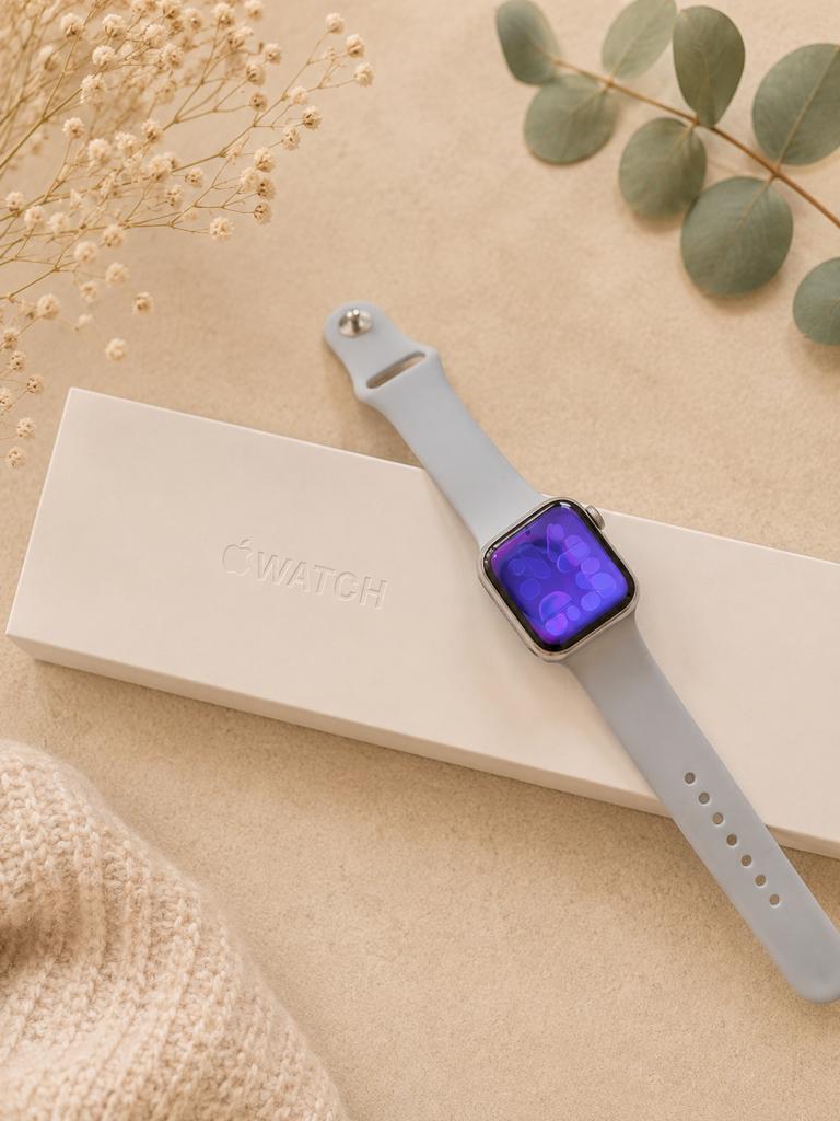 Appel watch serie 8, rvs, 4g, Sieraden, Tassen en Uiterlijk, Smartwatches, Ophalen of Verzenden, Zo goed als nieuw, Zilver, IOS