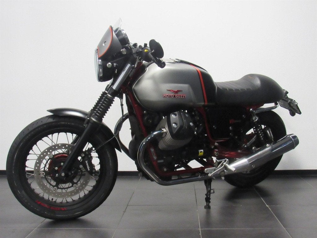 Moto Guzzi V7 II RACER, Motoren, 744 cc, Bedrijf, ABS, 12 t/m 35 kW