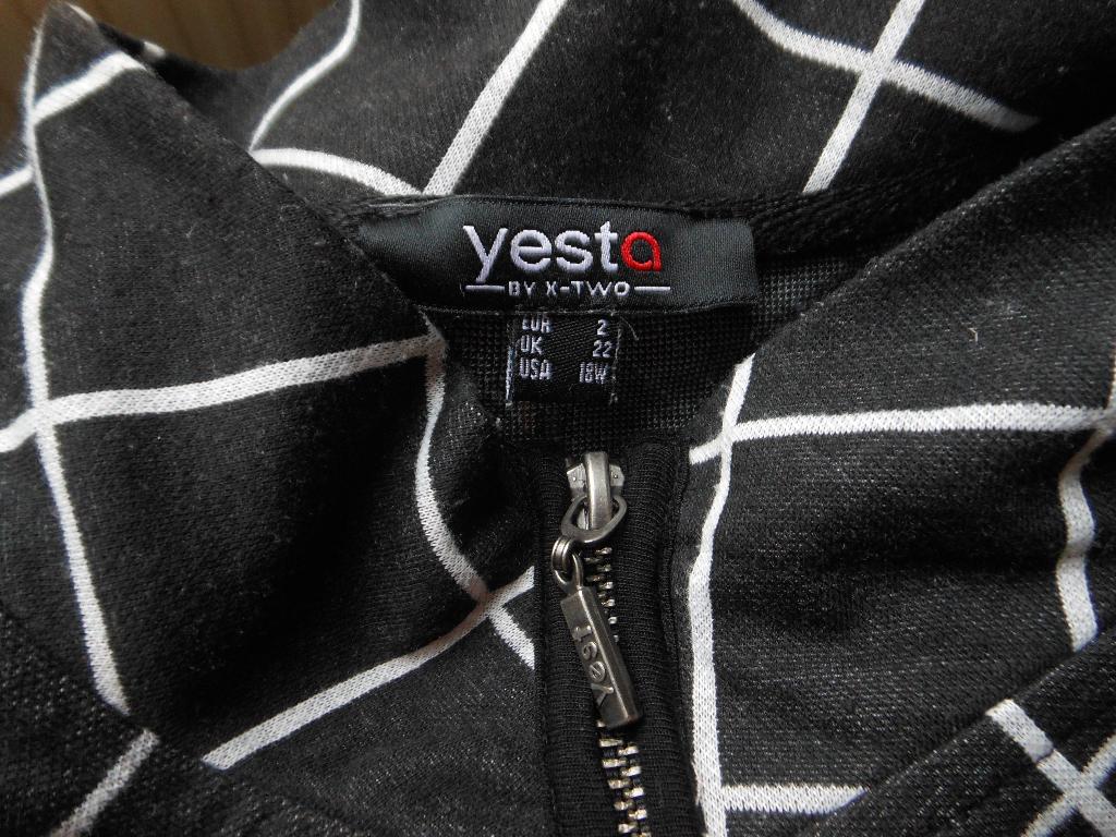 vest van YEST A, Kleding | Dames, Grote Maten, Zo goed als nieuw, Trui of Vest, Zwart, Ophalen of Verzenden