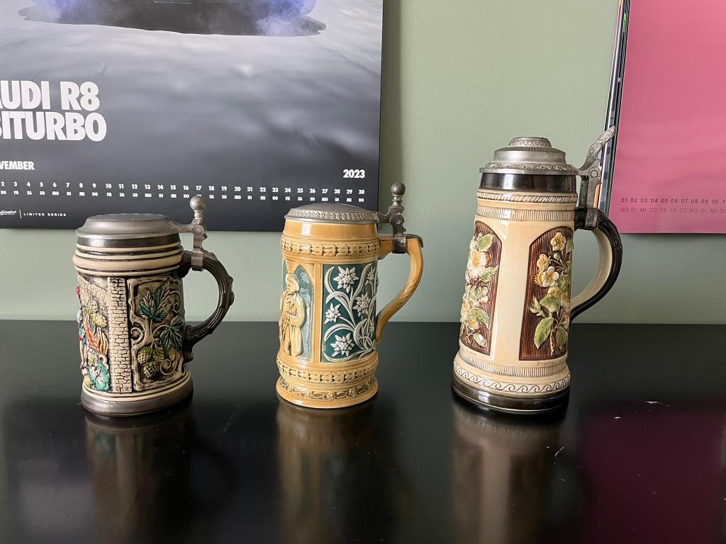 8 originele Duitse DDR bierpullen met tinnen deksels, Ophalen of Verzenden