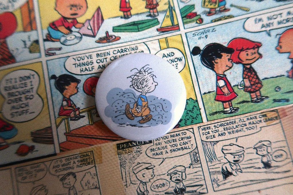 Snoopy Peanuts Comics Pig Pen 44MM Button Pin Broche, Verzamelen, Verzenden, Snoopy, Nieuw, Overige typen