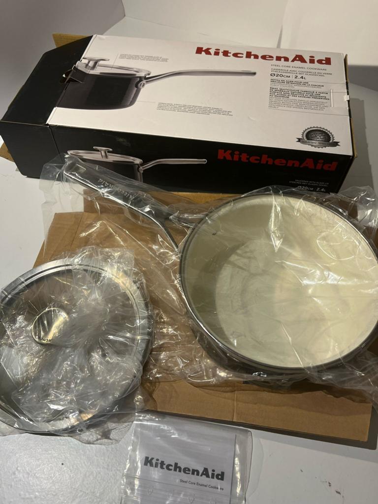 KitchenAid Steel Core Email steelpan 20cm 2,4L - Amandelwit, Huis en Inrichting, Kookpan of Snelkookpan, Overige materialen, Inductieplaat