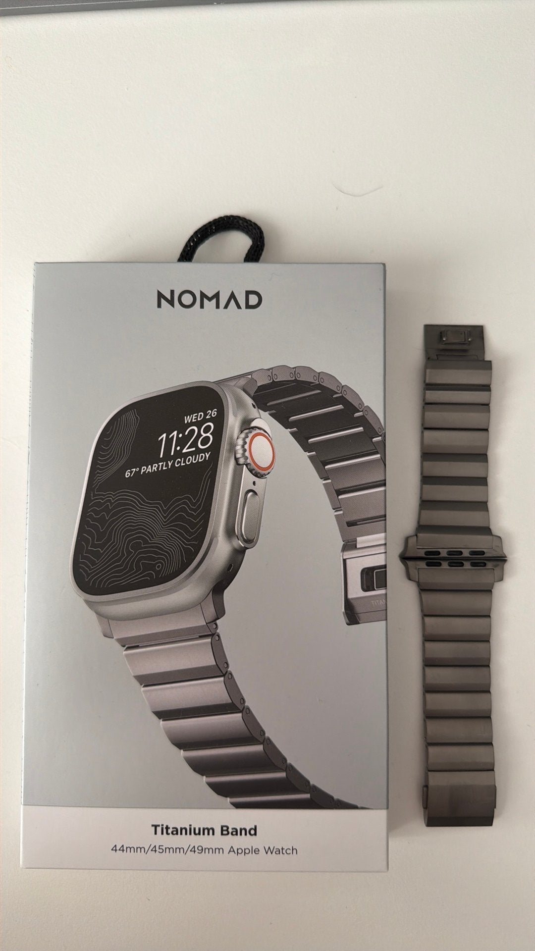 Nomad Titanium Band - 45/46/49mm - Silver, Ophalen of Verzenden, Zo goed als nieuw, Zilver, IOS