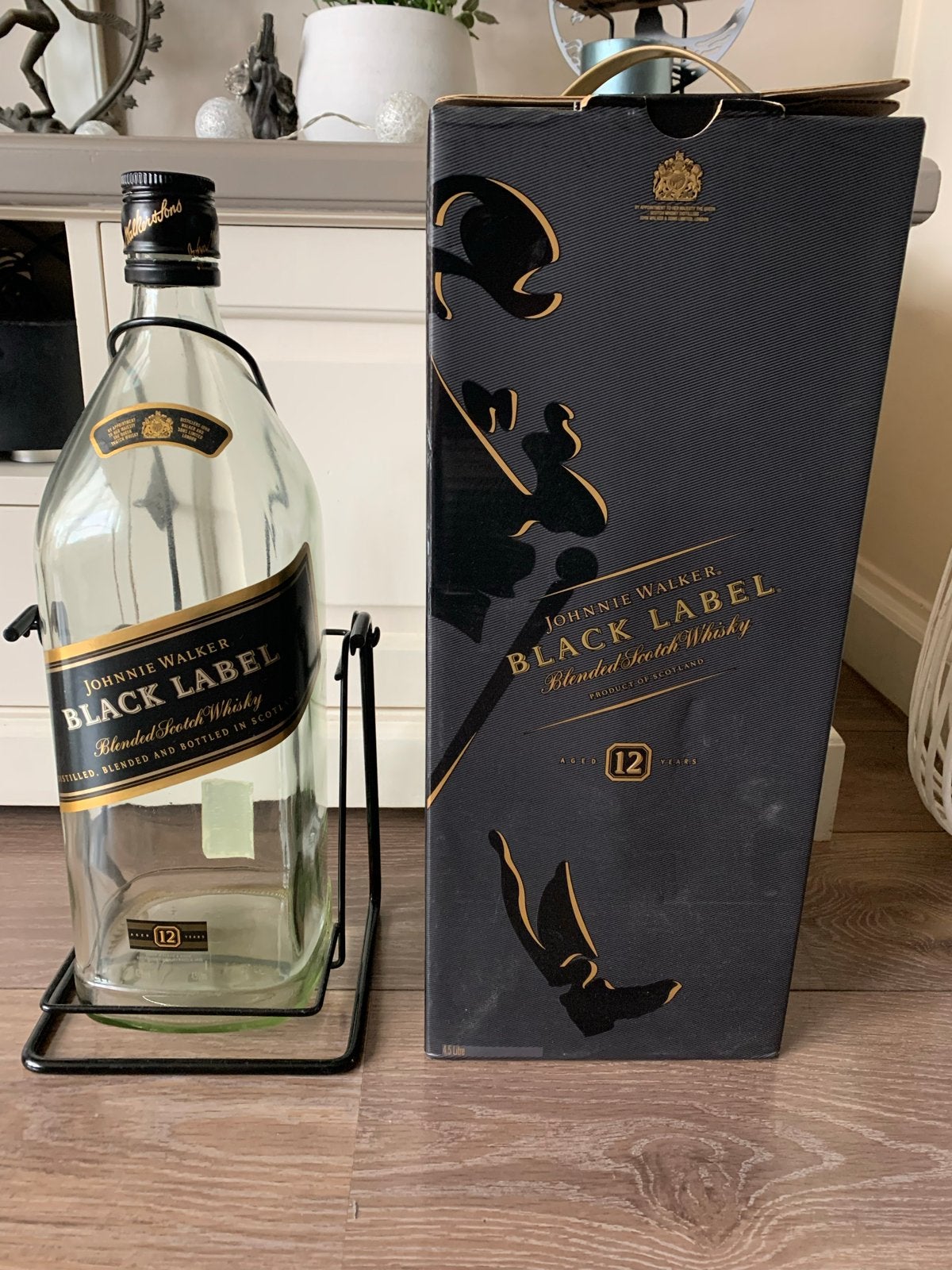 Johnnie Walker Black Label 4,5 Liter fles met houder, Ophalen, Gebruikt