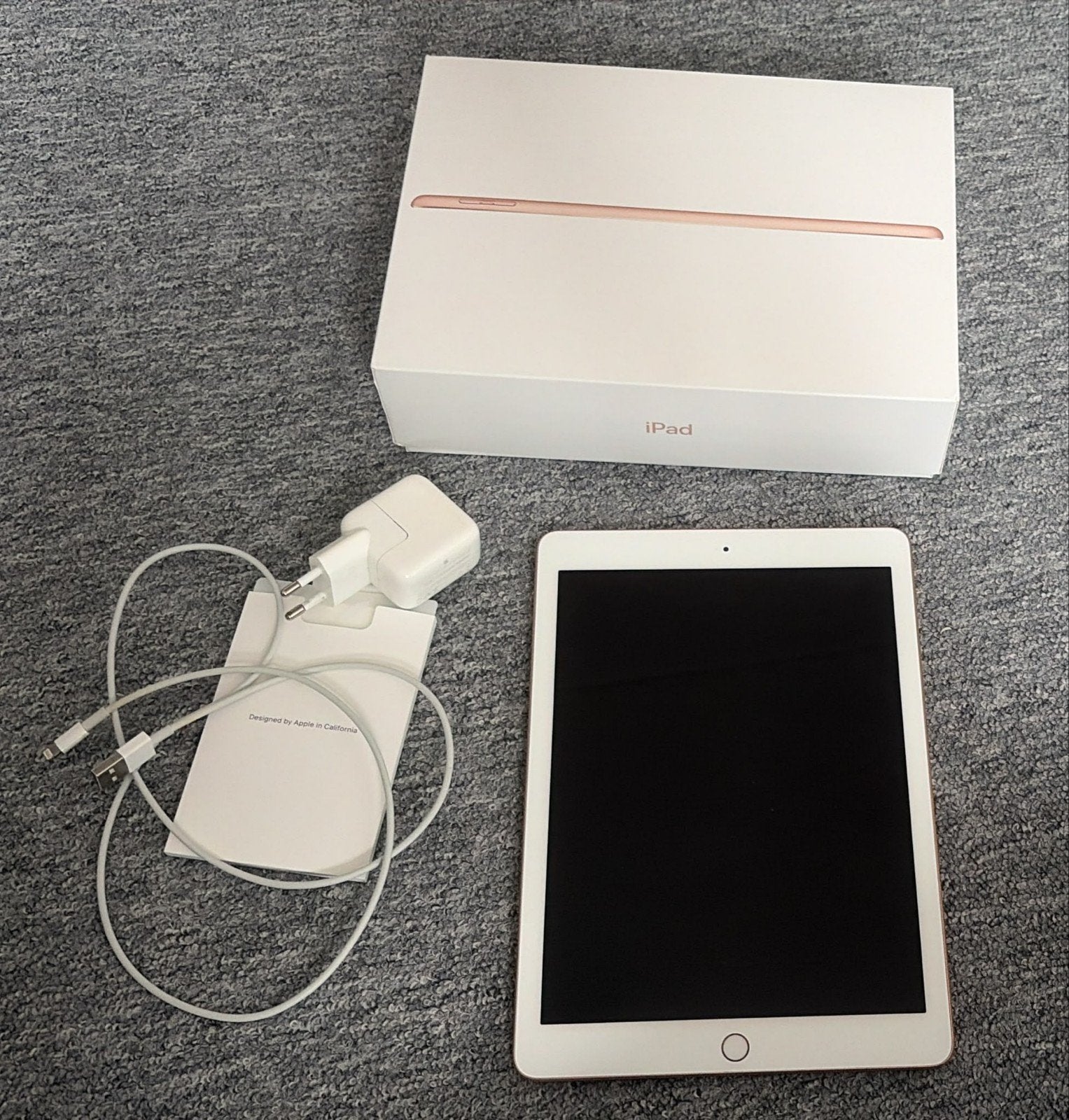 Ipad 2018 32gb, Computers en Software, Apple iPads, 32 GB, Apple iPad, Zo goed als nieuw, Ophalen