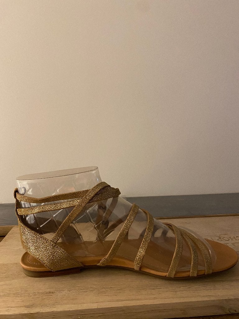schoen UGG 41 NIEUW, Verzenden, Zo goed als nieuw, Beige, Sandalen of Muiltjes
