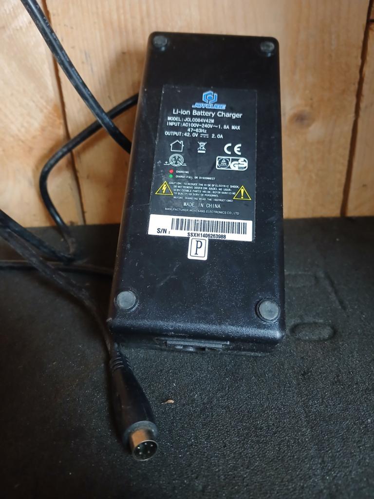 Oplader 42V 2.0A Li-ion Batterijlader Joycube, Ophalen of Verzenden