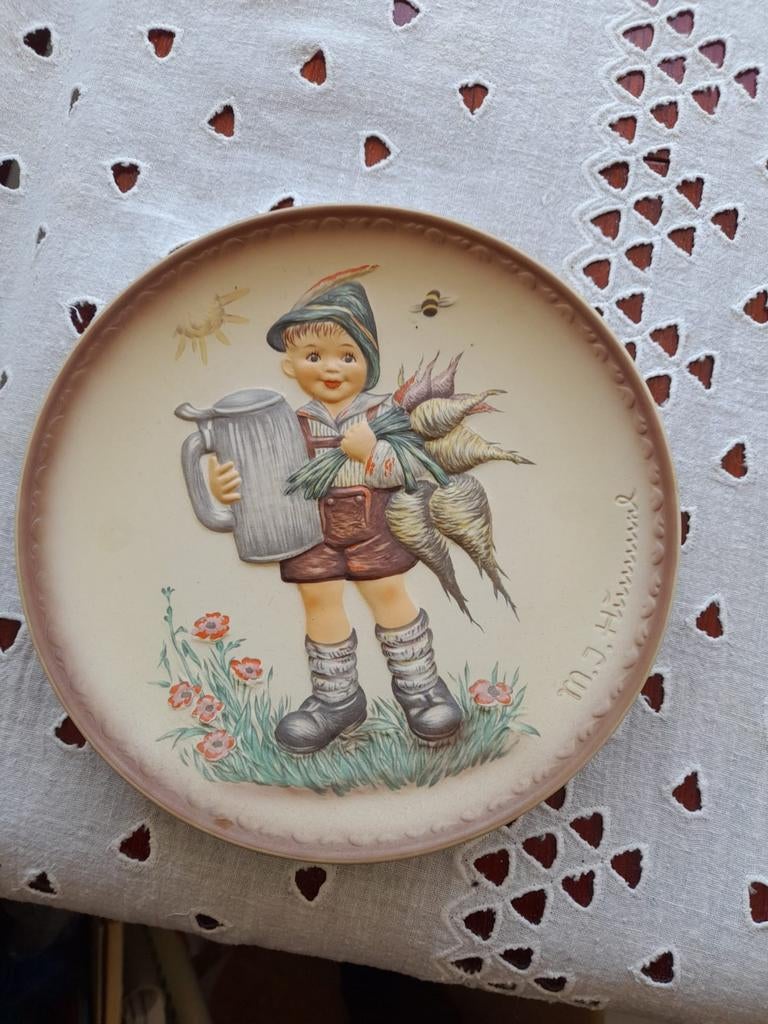 Hummel Friends Forever Bord nr. 2 "For Father" 1991, Ophalen of Verzenden, Zo goed als nieuw, Porselein, Bord of Schaal