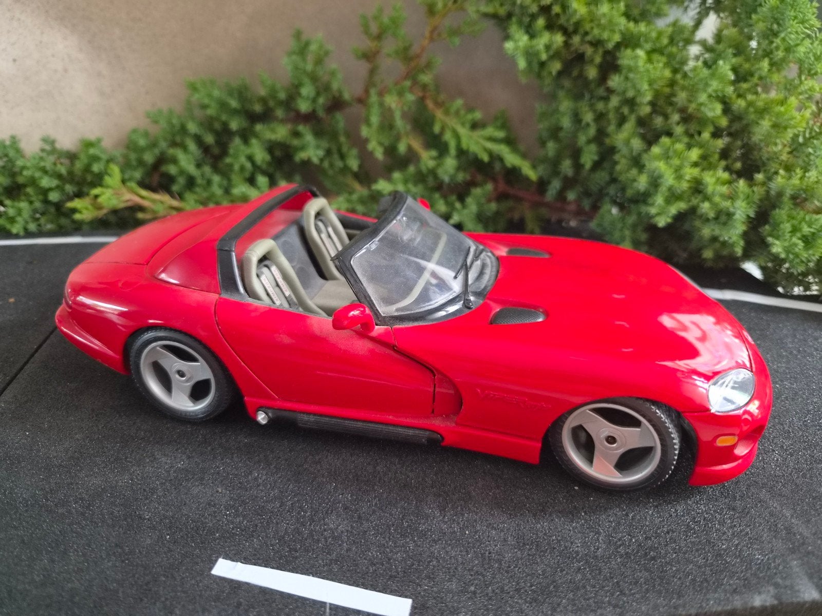 Bburago 1:18 Dodge Viper - Eerste uitgave in originele staat, Hobby en Vrije tijd, Ophalen of Verzenden