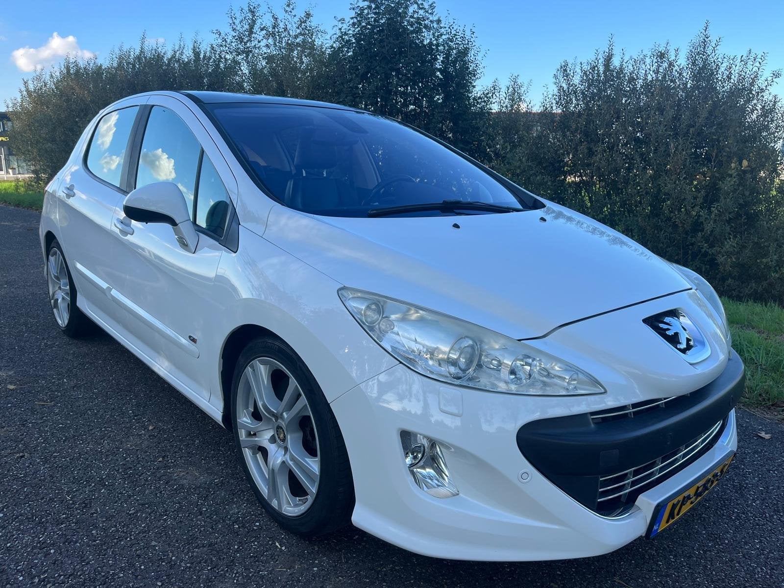 Peugeot 308 1.6 | Clima | Cruise | Navi | Bluetooth | Panoda, Voorwielaandrijving, Gebruikt, 4 cilinders, Wit