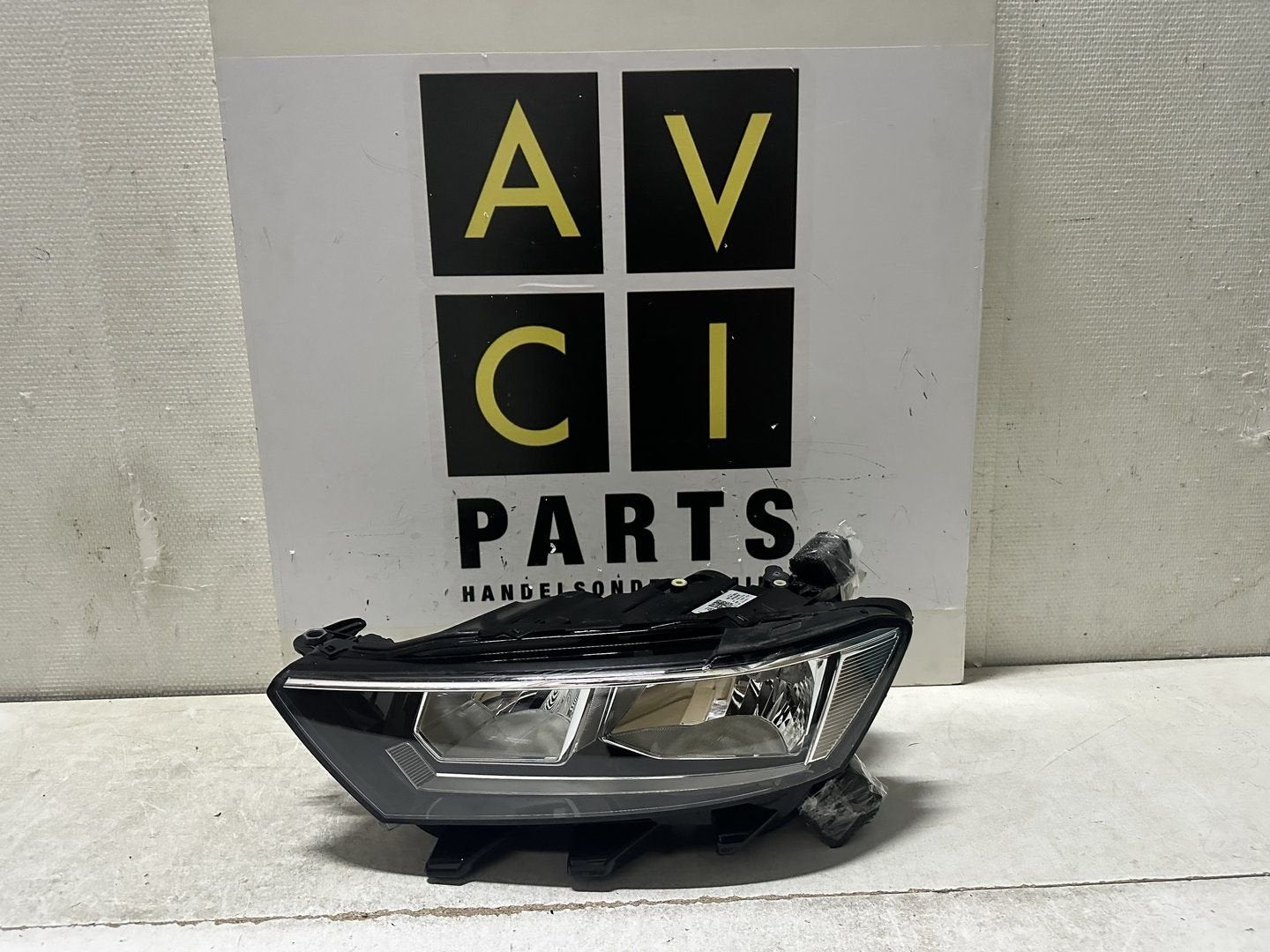 Koplamp Vw T Roc H7 Halogeen Links 2GA941005B, Gebruikt, -, Volkswagen, -