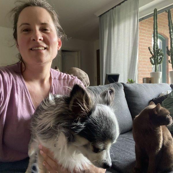 Hondenoppas Elten: kleinschalig, thuis, veel aandacht, Particuliere oppas