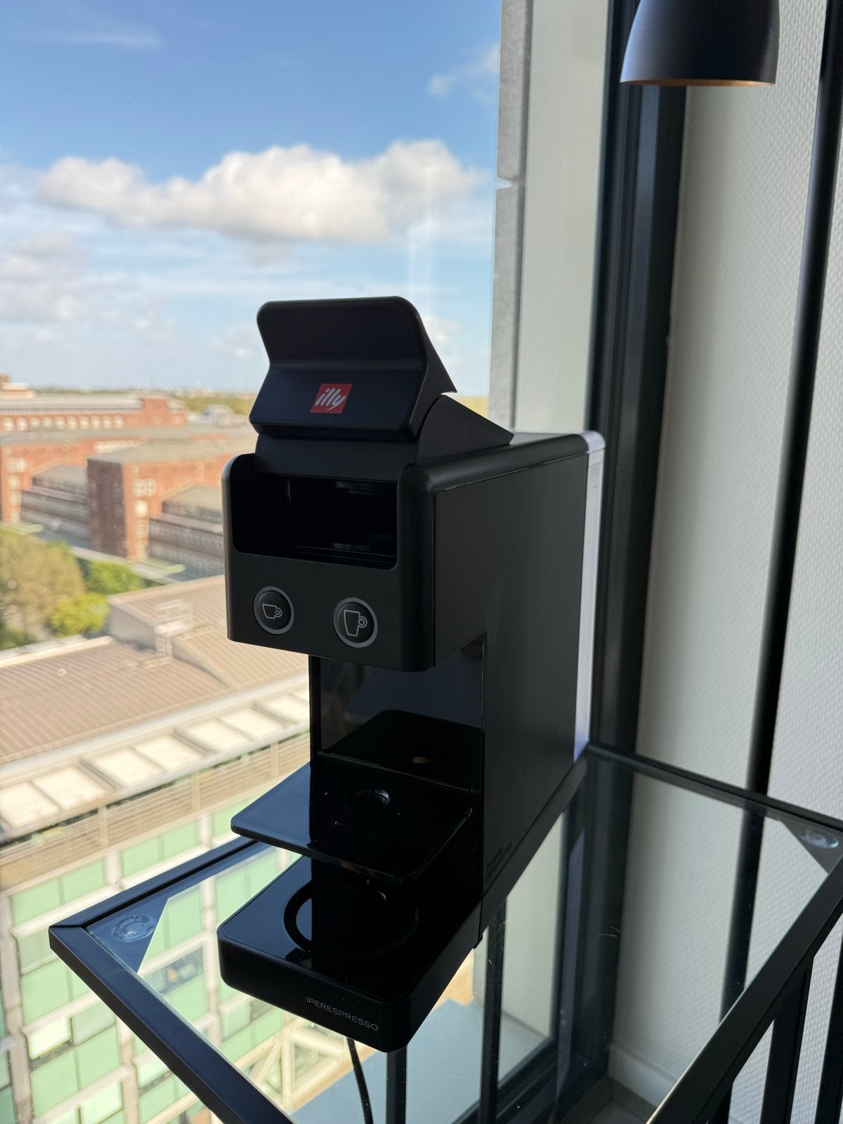 Illy Y3.3 Iperespresso koffiemachine - Zo goed als nieuw, Ophalen, Koffiepads en cups, Espresso apparaat, Zo goed als nieuw
