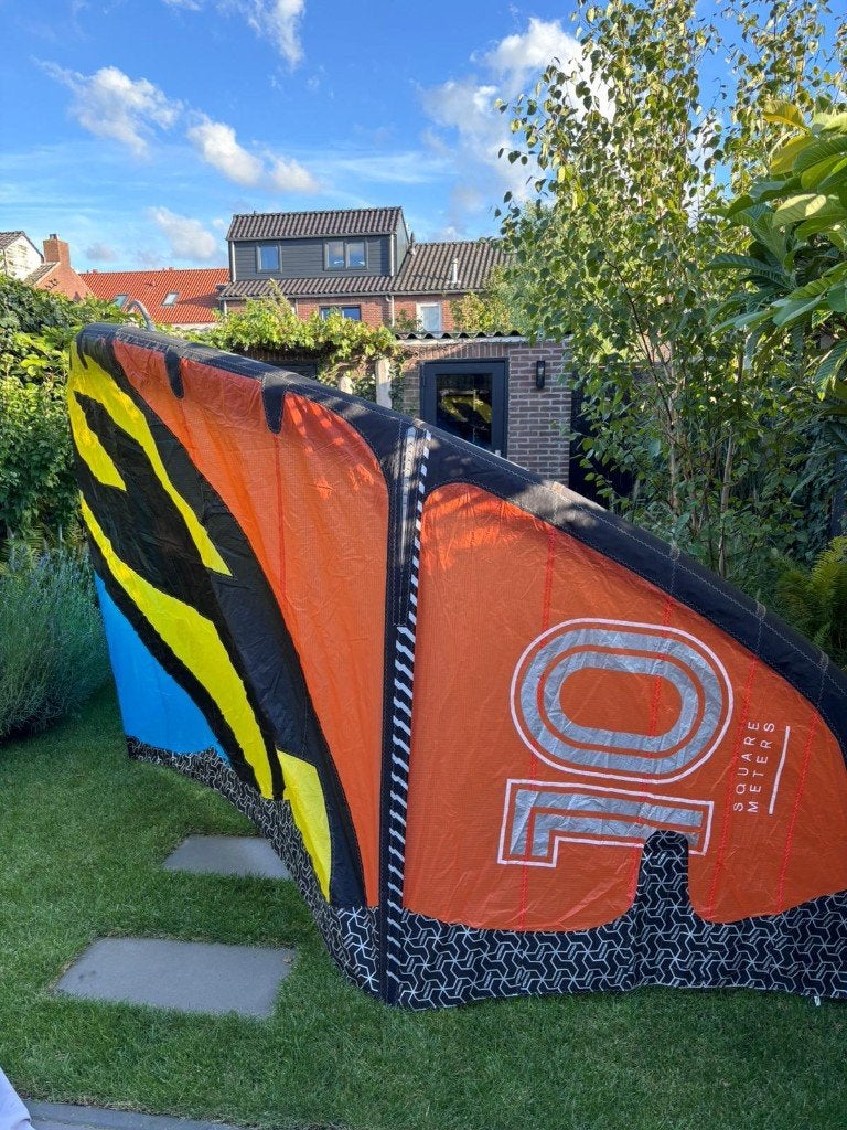 F-One Bandit 10m kite | incl. originele tas, Ophalen, Gebruikt, 10 m², Geen board