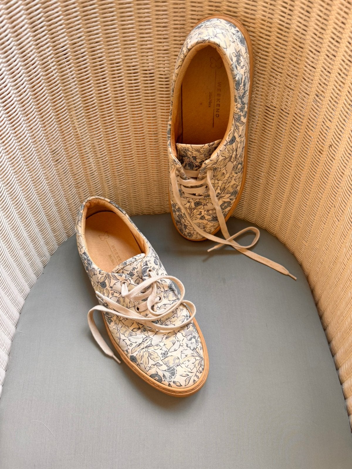 Mooie gympjes MaxMara Weekend van binnen leer (40), Blauw, Ophalen of Verzenden, Sneakers of Gympen, Zo goed als nieuw