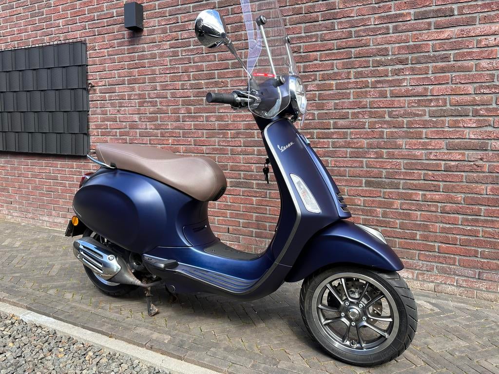 Vespa Primavera - Geel kenteken -, Fietsen en Brommers, Scooters | Vespa, Ophalen, Gebruikt, Overige modellen, Maximaal 45 km/u