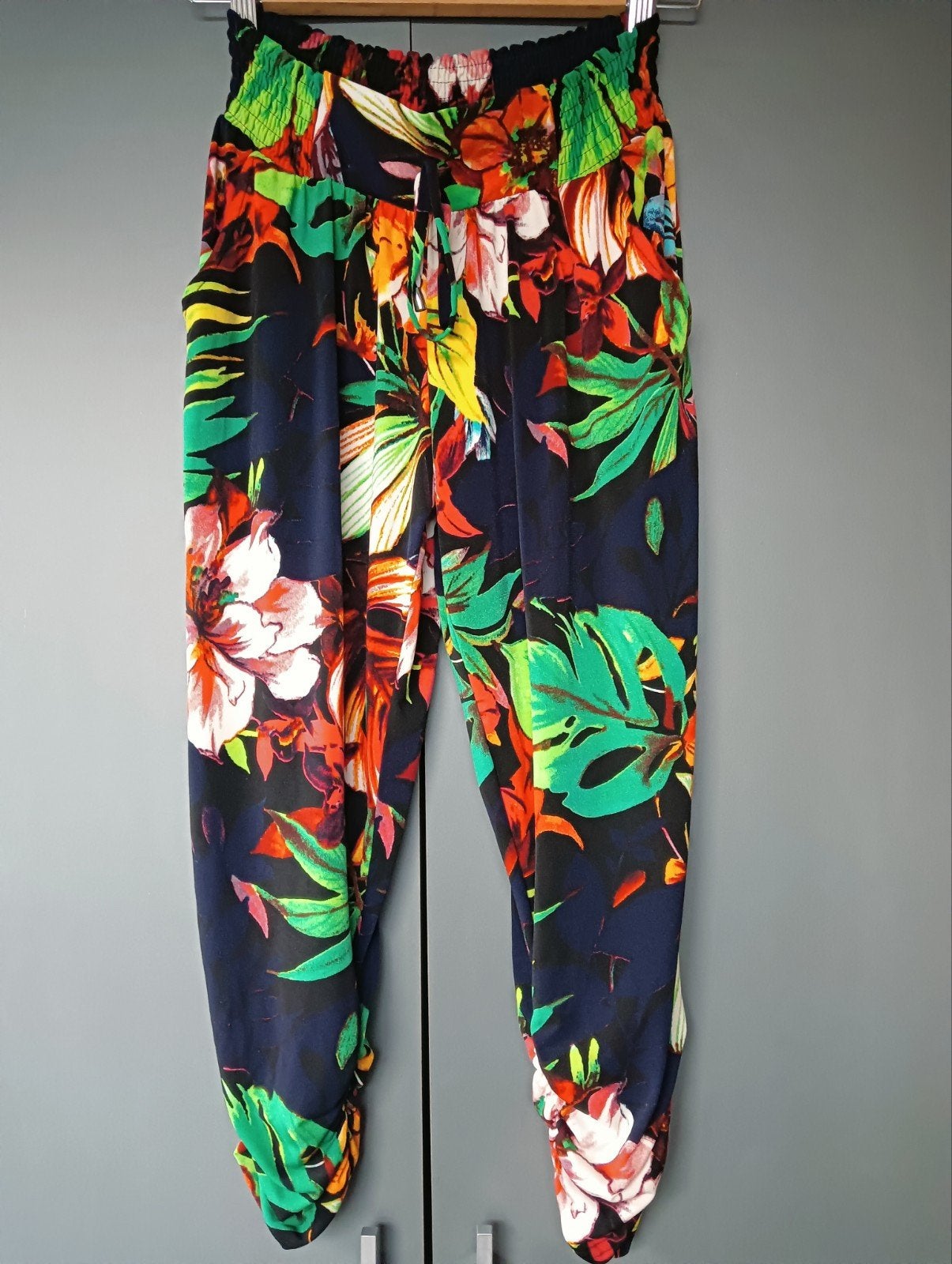 Kleurrijke kniebroek mt 36l38, gekocht nooit gedragen, Meerkleurig, Nieuw, Ophalen of Verzenden, Bpc selection