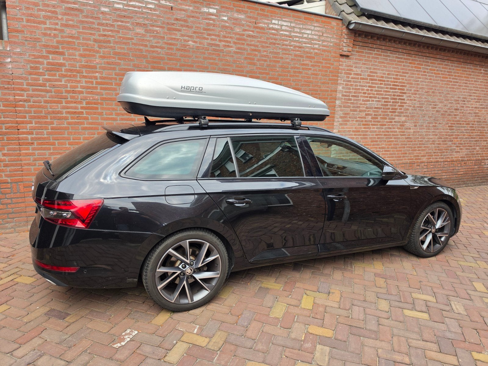 Hapro Traxer 8.6 + dakdragers te huur 530 liter, Ophalen