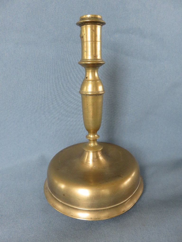 Kandelaar van geel koper – 17e eeuw, Antiek en Kunst, Ophalen of Verzenden, Koper of Brons