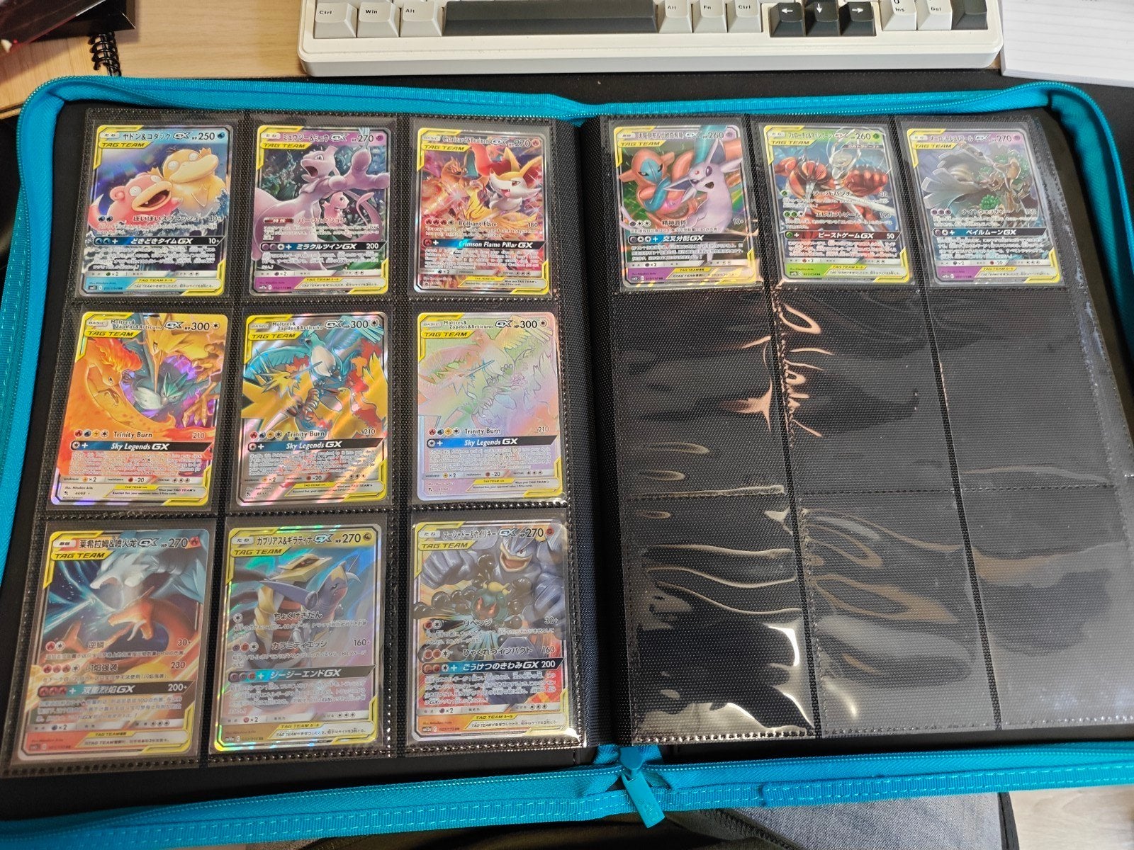Foto 3 van Complete pokemon collectie