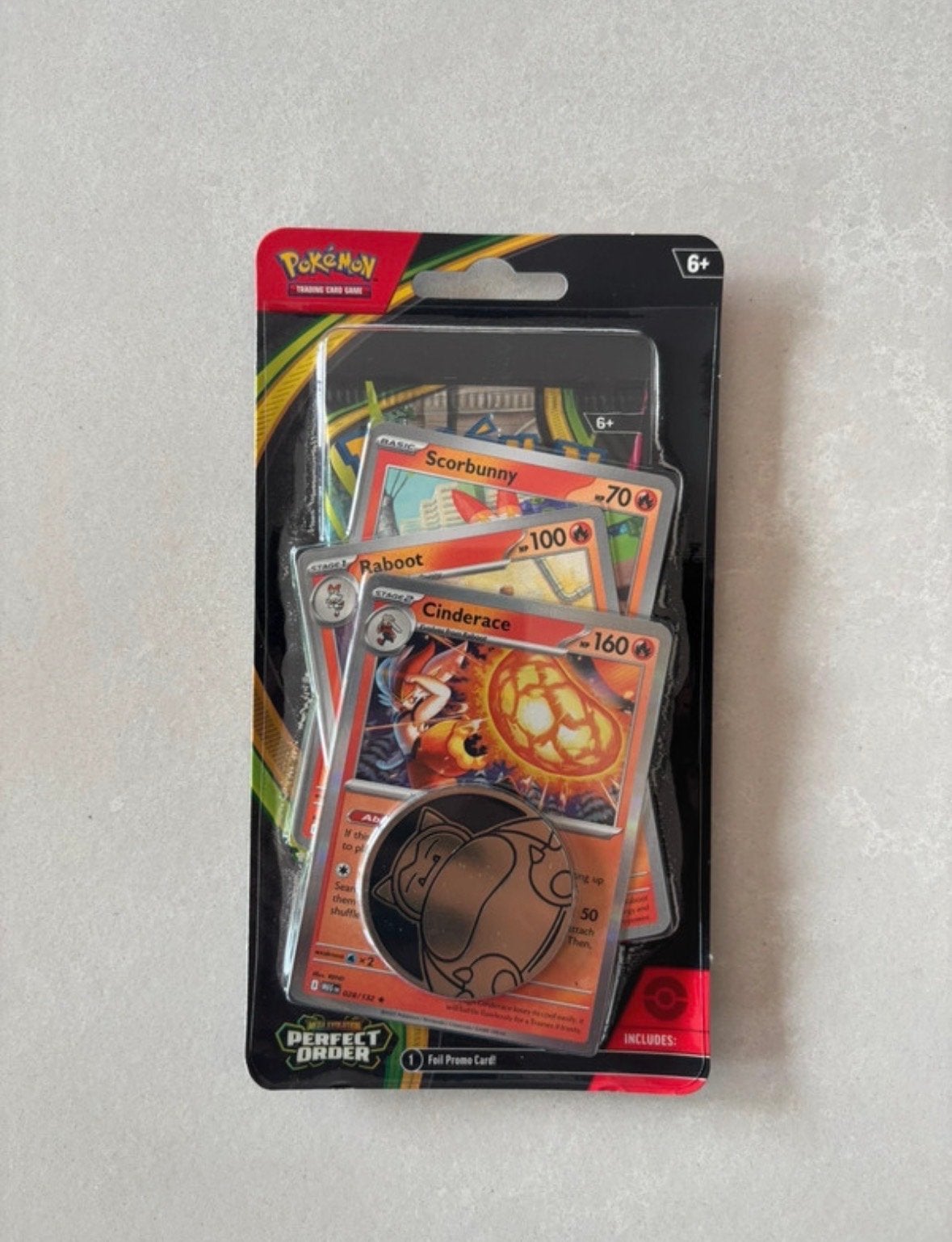 Pokémon TCG Perfect Order Checklane Blister Cinderace, Ophalen of Verzenden, Nieuw, Booster