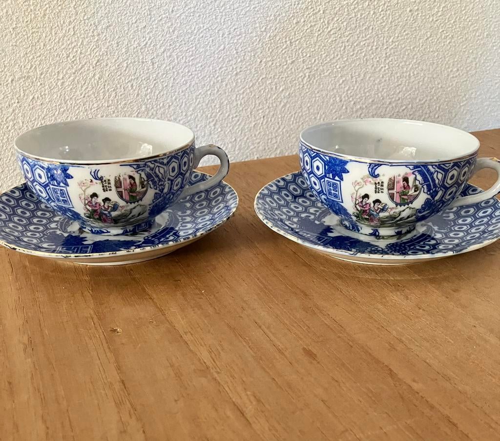 2 kop en schotel poselein, Antiek en Kunst, Antiek | Servies los, Verzenden
