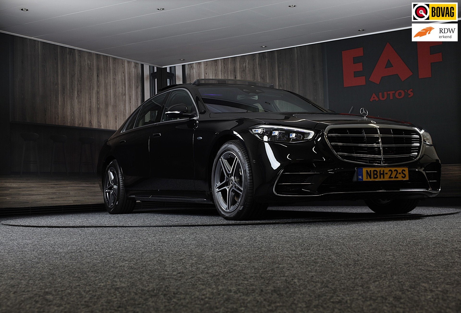 Mercedes-Benz S-klasse 580 e 4MATIC Lang AMG Line / Chauffeu, Auto's, Dealer onderhouden, Gebruikt, Verwarmde buitenspiegels, Zwart