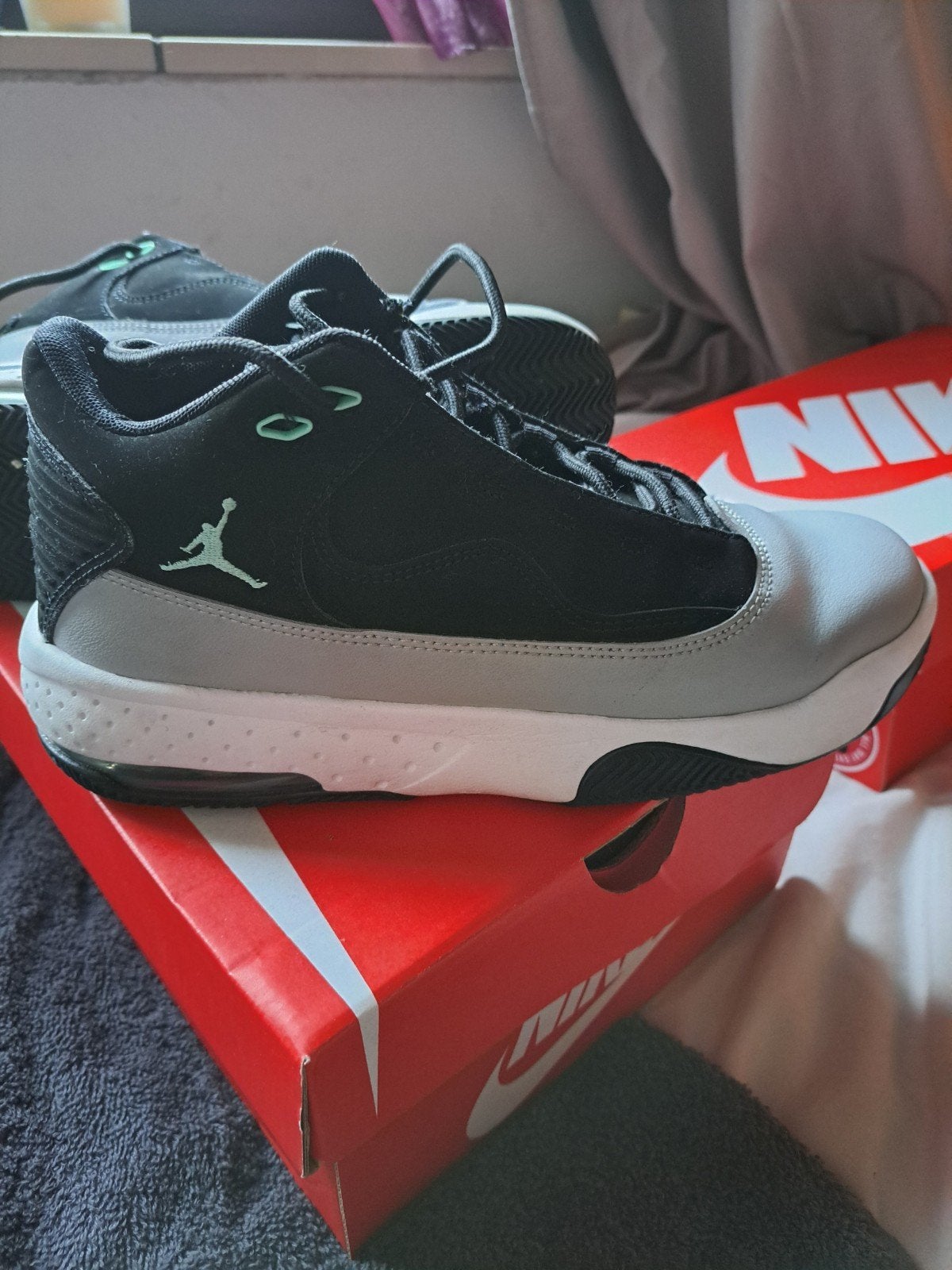 Nike airmax Jordans schoenmaat 38, Ophalen of Verzenden, Zo goed als nieuw