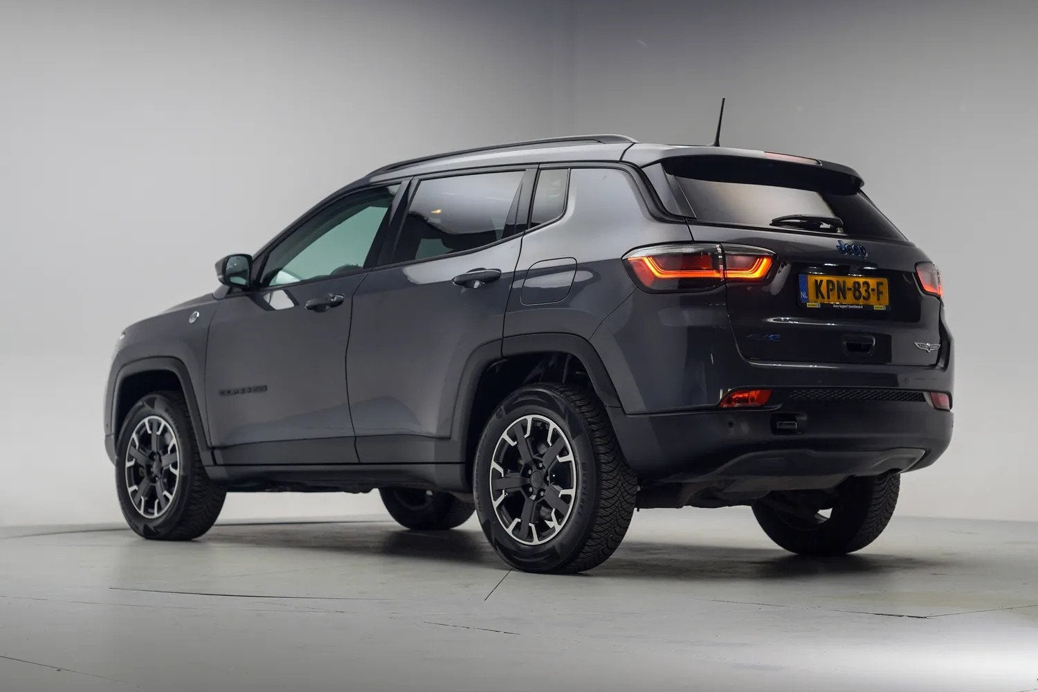 Jeep Compass 4xe 240 Plug-in Trailhawk Aut. [ Panoramadak Ad, Automaat, 4 cilinders, Bedrijf, Vierwielaandrijving