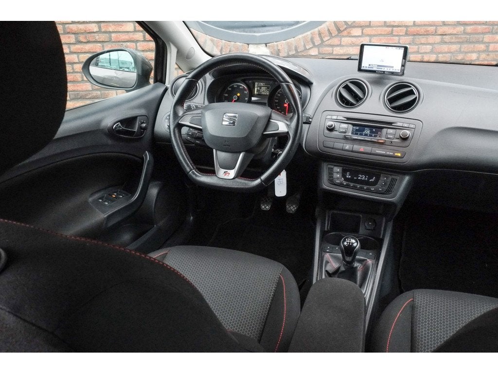 SEAT Ibiza ST 1.2 TSI FR Dynamic Trekhaak (bj 2015), Auto's, Voorwielaandrijving, Zwart, 4 cilinders, Ibiza
