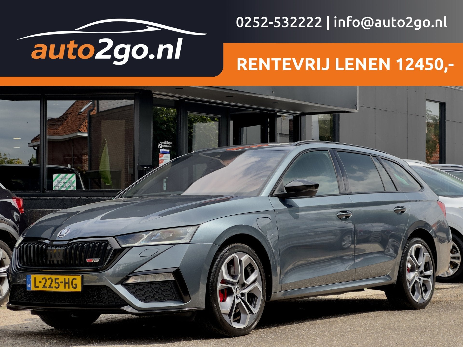 Skoda Octavia Combi 1.4 TSI AUT6 RS iV PHEV LEDER NAVI DIGI-, Gebruikt, 4 cilinders, Alcantara, Grijs
