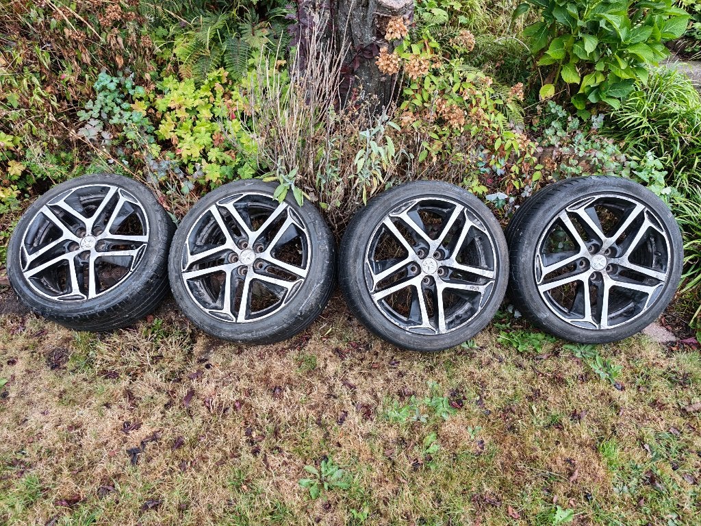 Lichtmetalen velgen Peugeot Saphir Noir 18" met zomerbanden., Ophalen, 18 inch, Gebruikt, Banden en Velgen