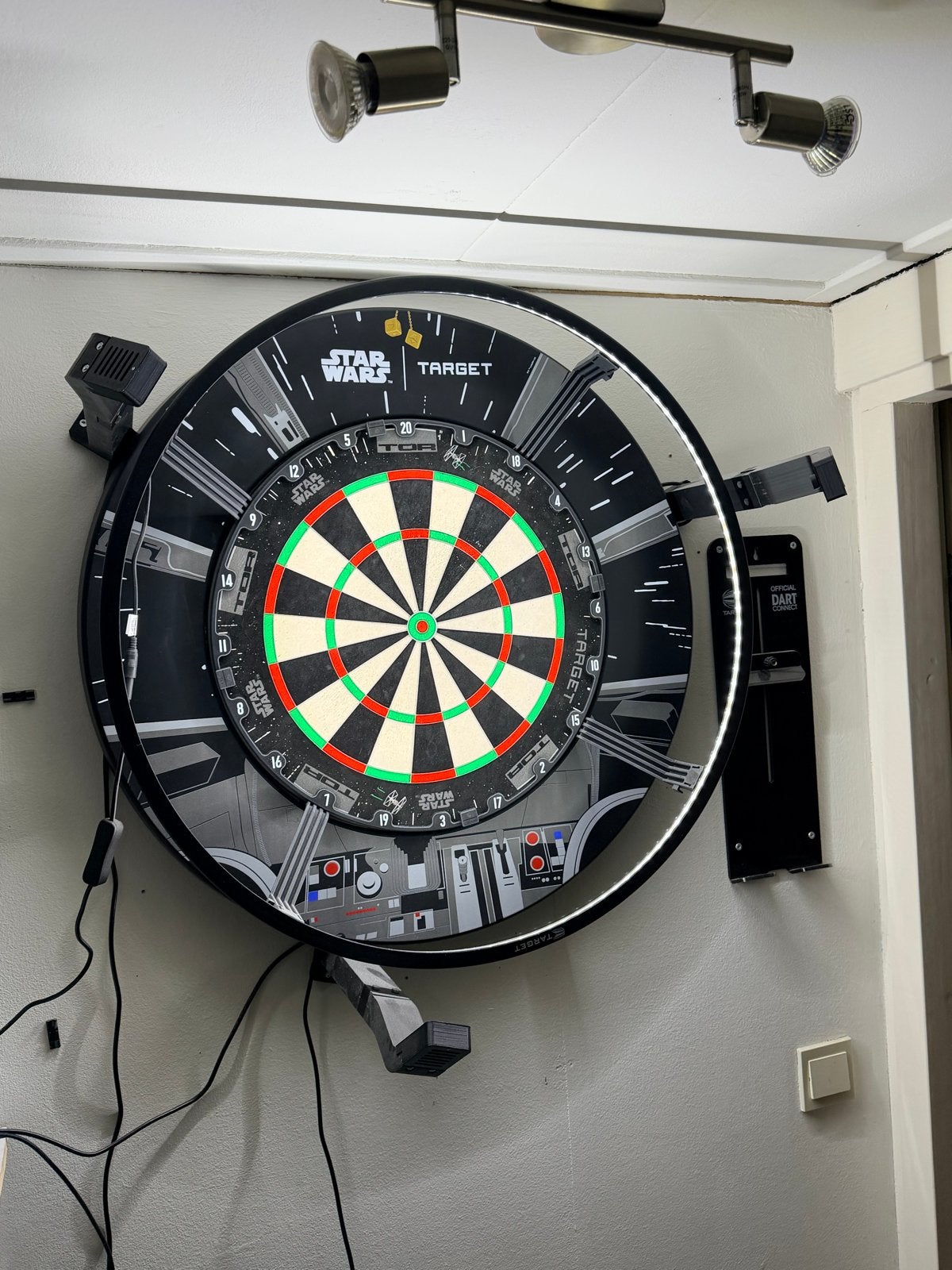 Autodarts systeem met verlichting zonder bord en surround., Sport en Fitness, Darts, Ophalen, Zo goed als nieuw, Dartbord, Elektronisch