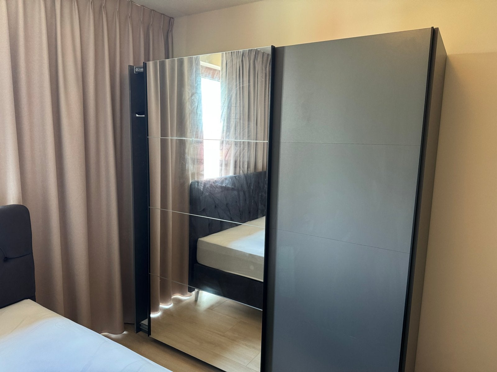 Comfortabel tweepersoonsbed met hoofdbord, Gebruikt, Tweepersoons, Ophalen of Verzenden, 200 cm