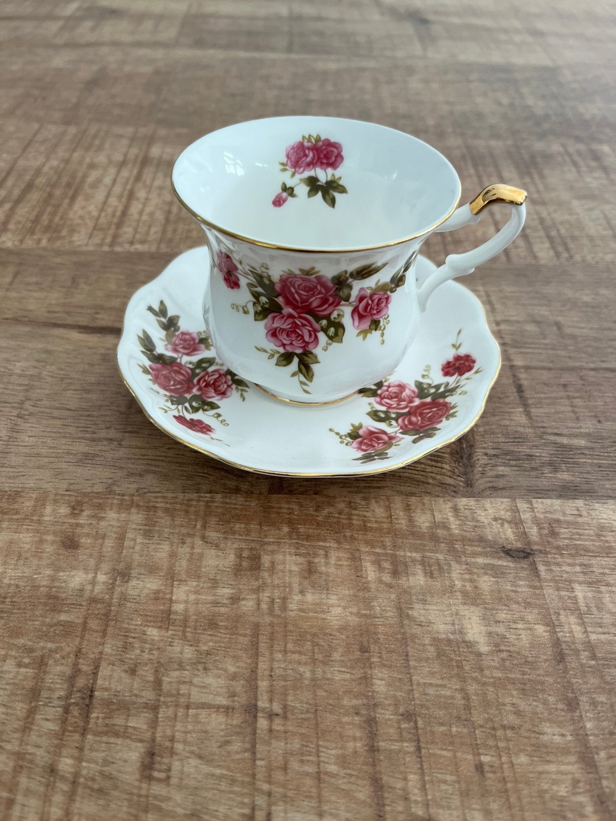 Royal Coffie beker vintage, Ophalen of Verzenden, Zo goed als nieuw, Porselein, Kop en/of schotel