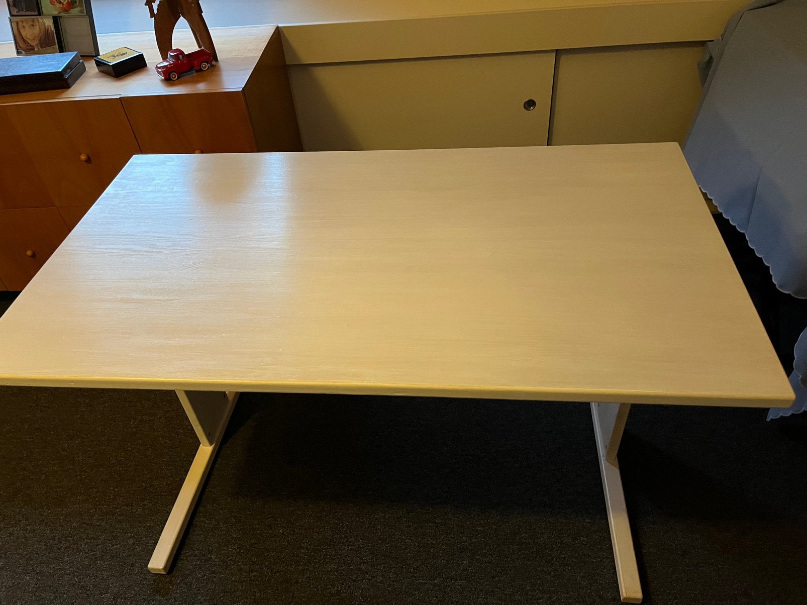 Bureau voor scholieren en studenten van het merk Lifetime, Huis en Inrichting, Ophalen of Verzenden, Zo goed als nieuw, Hout