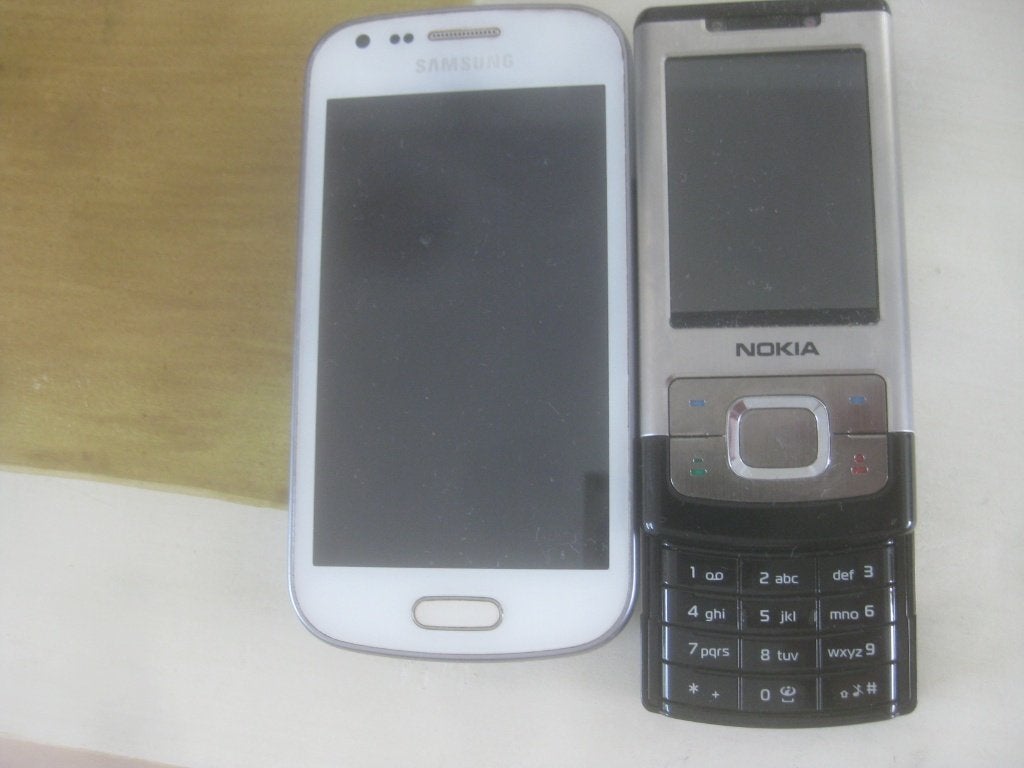 oude telefoon Nokia en Samsung, Overige modellen, Geen camera, Zwart, Overige systemen