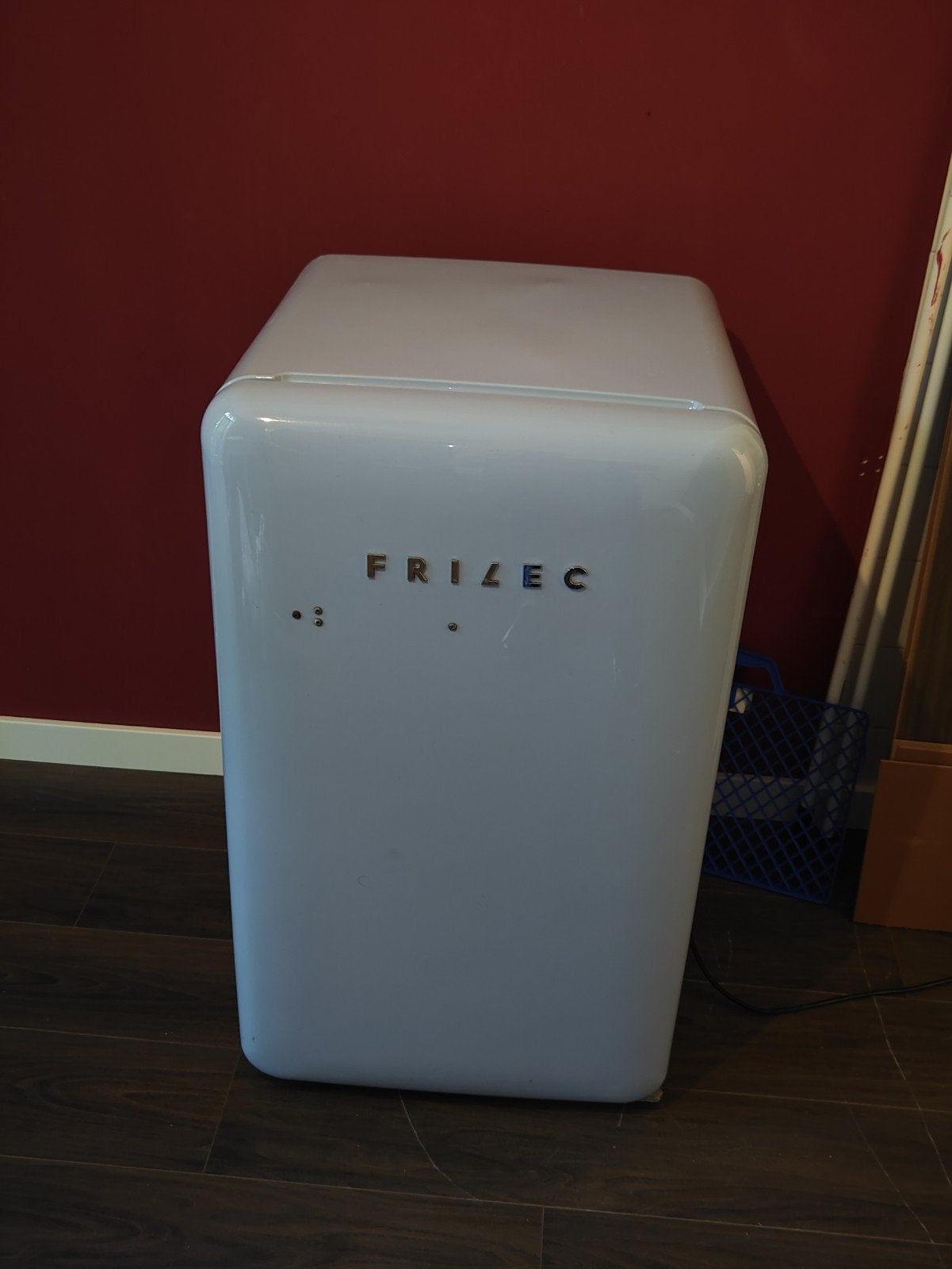 Frizec Koelkast - Compact en Stijlvol, 75 tot 100 liter, Zo goed als nieuw, 45 tot 60 cm, Met vriesvak