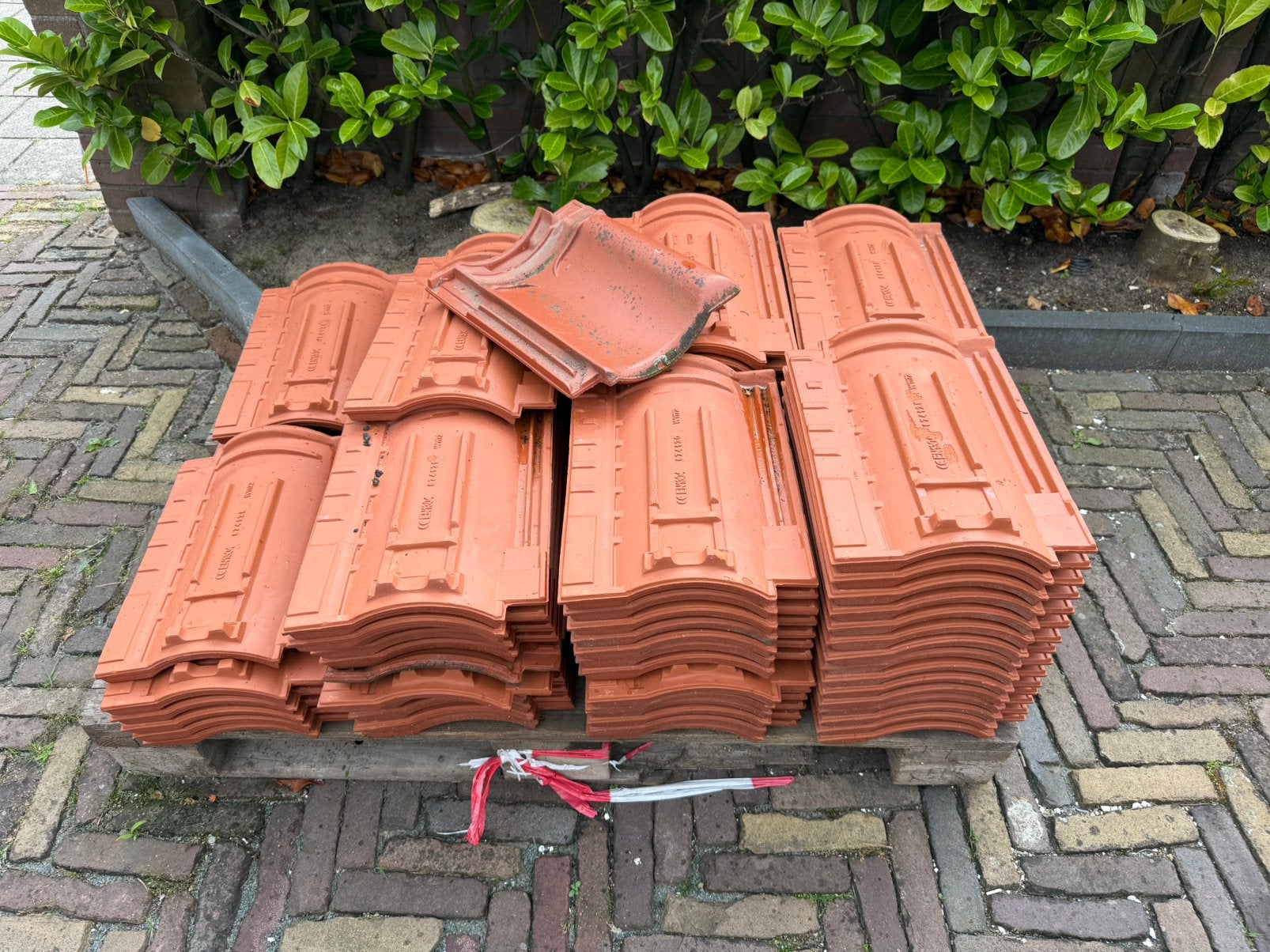 Dakpannen rood VHV, Ophalen, Gebruikt, Steen of Klei, 5 tot 10 m²
