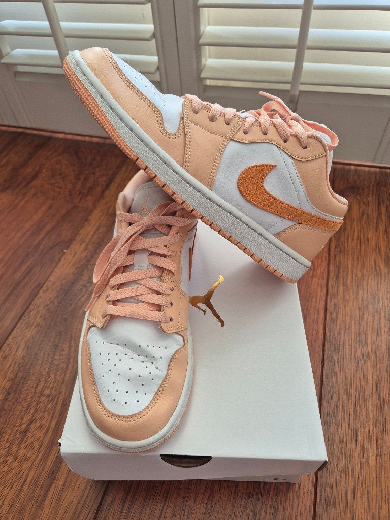 JORDAN LOW dames sneakers maat 42 sunset haze oranje roze, Oranje, Ophalen of Verzenden, Sneakers of Gympen, Jordan