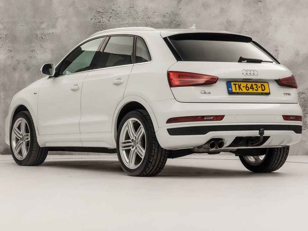 Audi Q3 1.4 TFSI S-Line Sport 150Pk Automaat (2X S-LINE, NAV, 12 maanden, 1380 kg, 4 cilinders, Leder en Stof