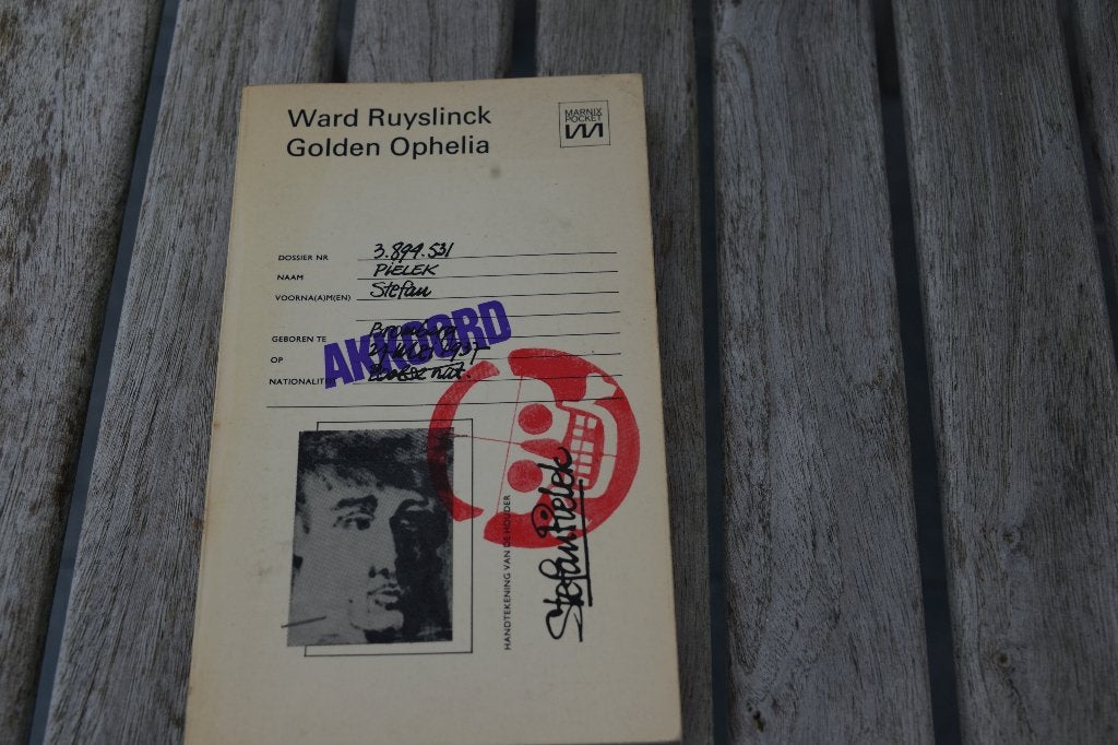 Golden Ophelia. Ward Ruyselinck., Gelezen, België, Ophalen of Verzenden, Ward Ruyselinck