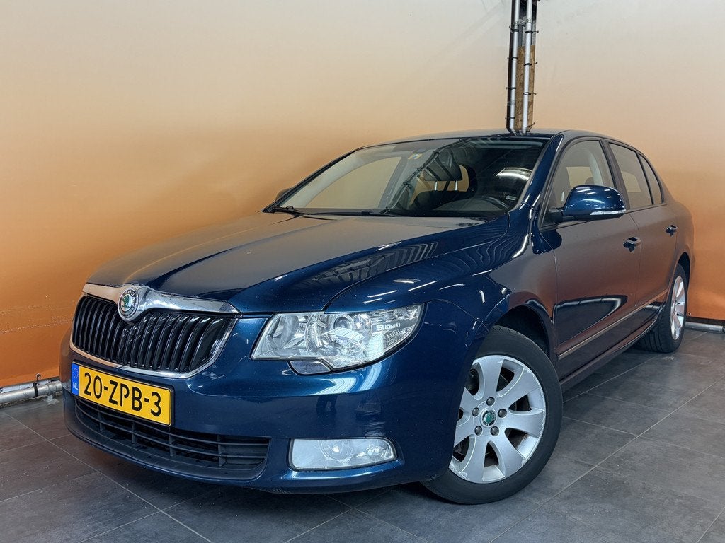 Skoda Superb 1.4 TSI Greentech Active Business Line navi | l, Auto's, Voorwielaandrijving, Euro 5, Stof, Gebruikt