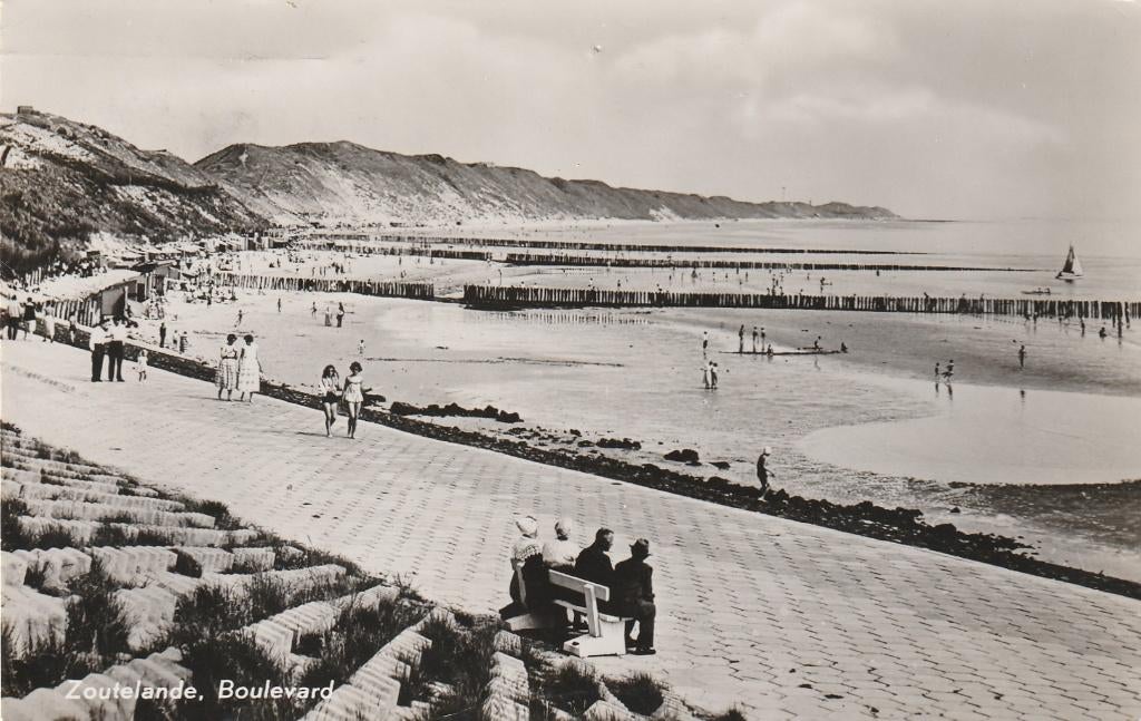 ZOUTELANDE Boulevard, Verzamelen, Ansichtkaarten | Nederland, Gelopen, Zeeland, 1940 tot 1960, Verzenden