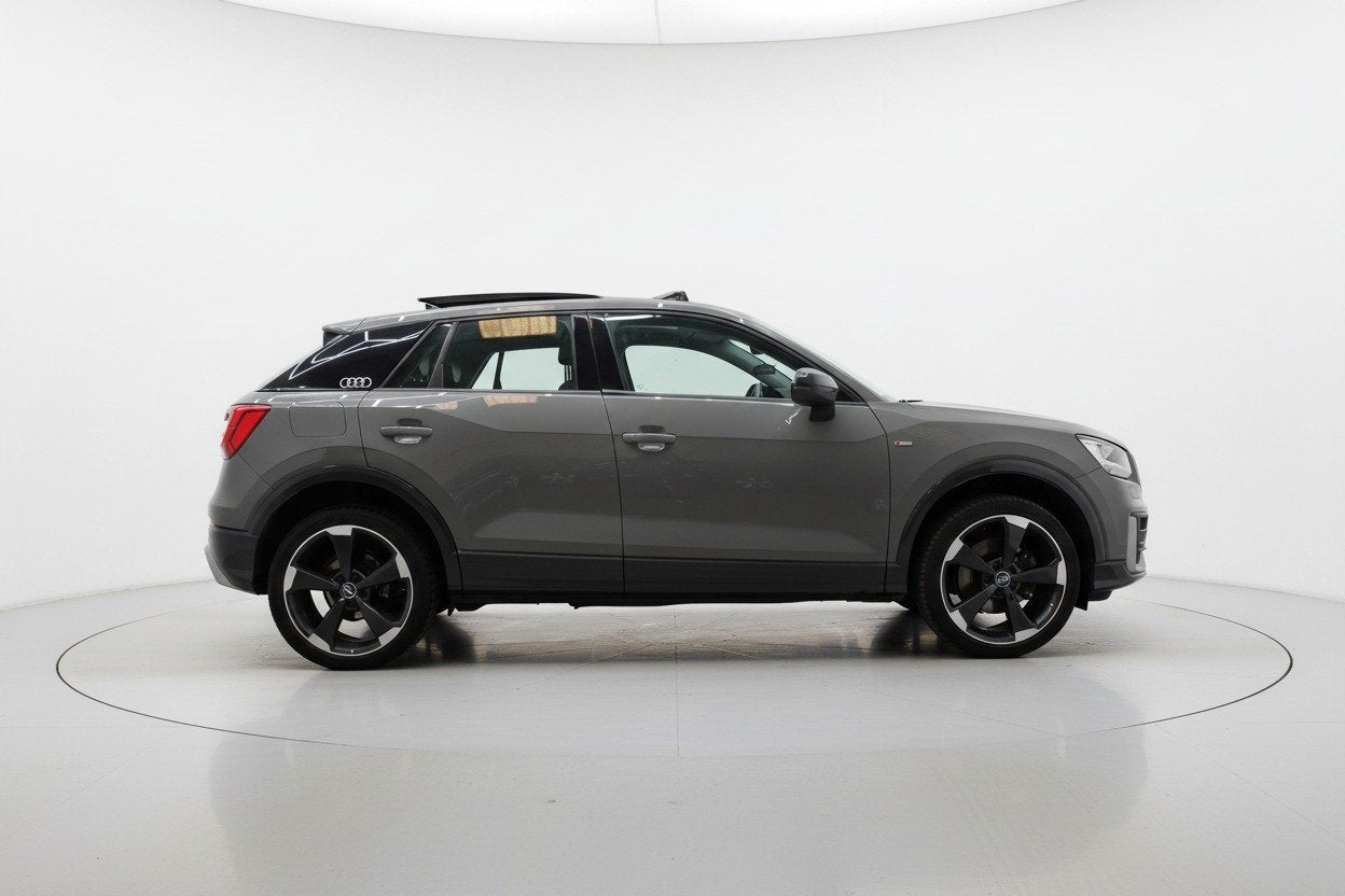 Audi Q2 1.4 TFSI CoD S LINE NARDO GREY PANO SFEER CAMERA, Auto's, Gebruikt, 4 cilinders, 150 pk, Leder