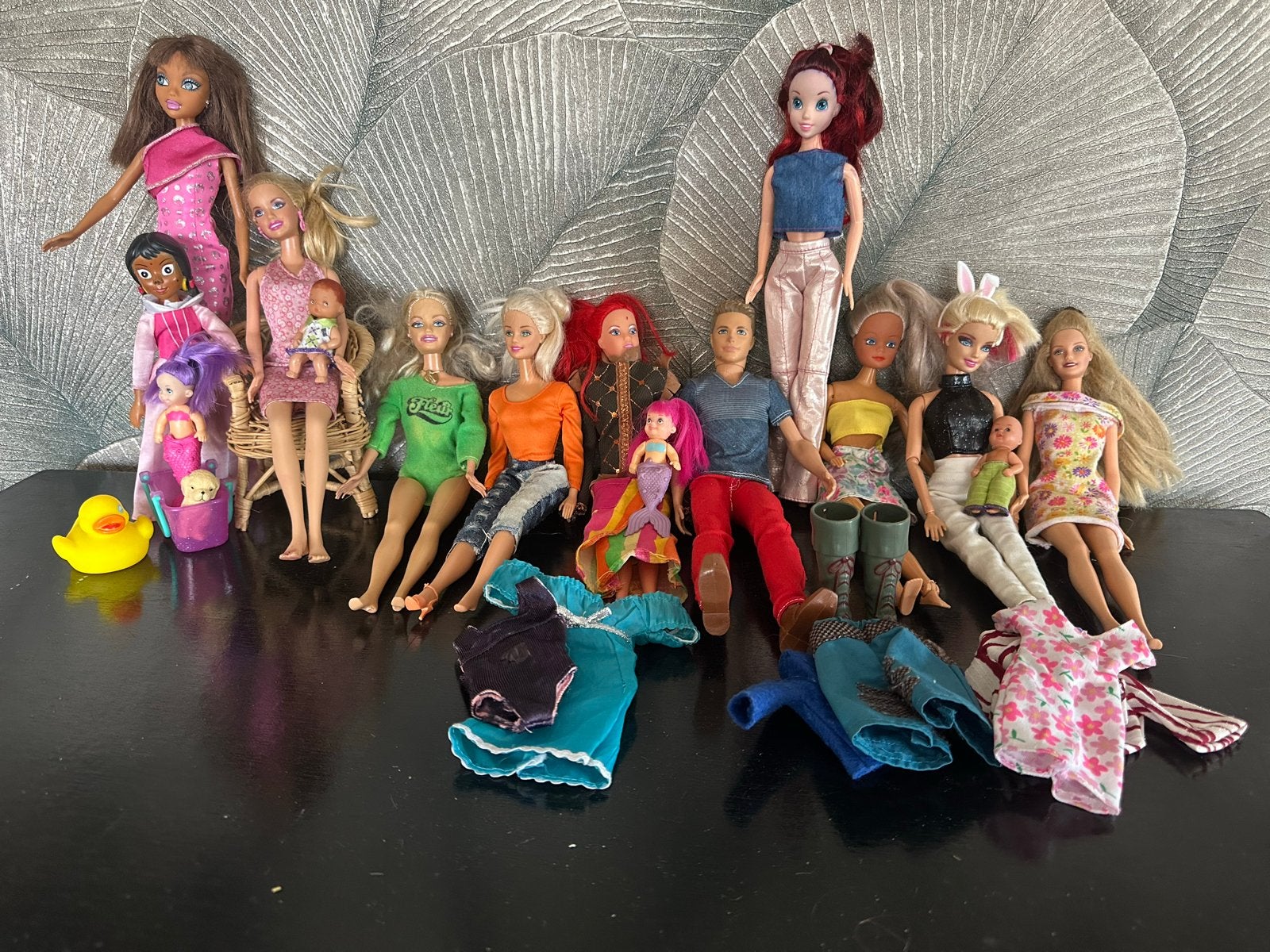 Barbie’s poppen 1 man 1 stoel wat kjnderen ect, Ophalen of Verzenden, Gebruikt, Overige typen
