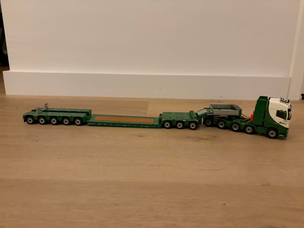 Beelen trekker met dieplader wsi, Hobby en Vrije tijd, Modelauto's | 1:50, Ophalen, Zo goed als nieuw, Bus of Vrachtwagen, Wsi