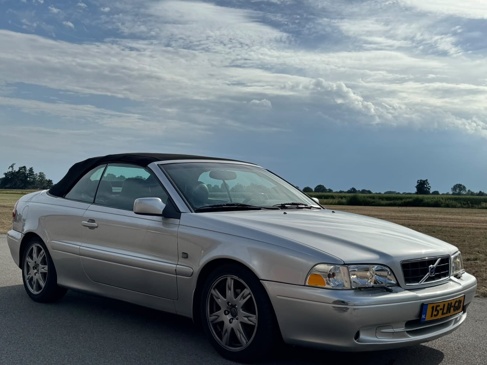 Volvo C70 2.3 T-5 Cabrio AUT 2003 Grijs, Auto's, C70, Zwart, Cabriolet, 4 stoelen