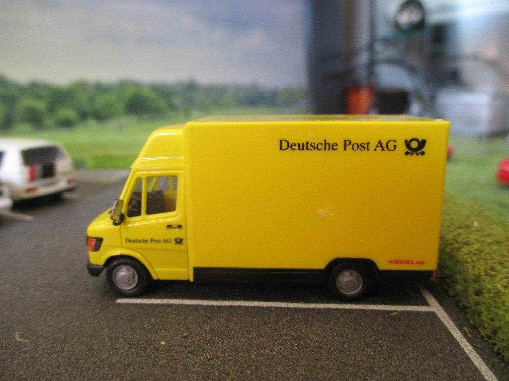 Mercedes Benz T1N 409/410 Volumetransporter Deutsche Post #2, Hobby en Vrije tijd, Ophalen of Verzenden, Gebruikt, Bus of Vrachtwagen