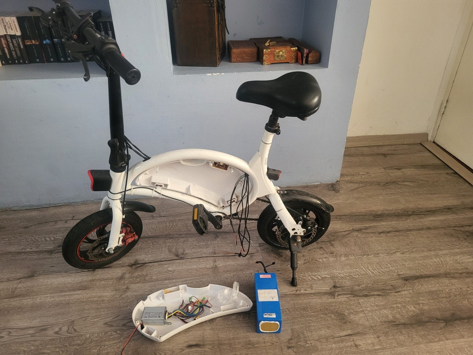Wingoo elektrische fiets voor onderdelen (accu defect), Fietsen en Brommers, Ophalen